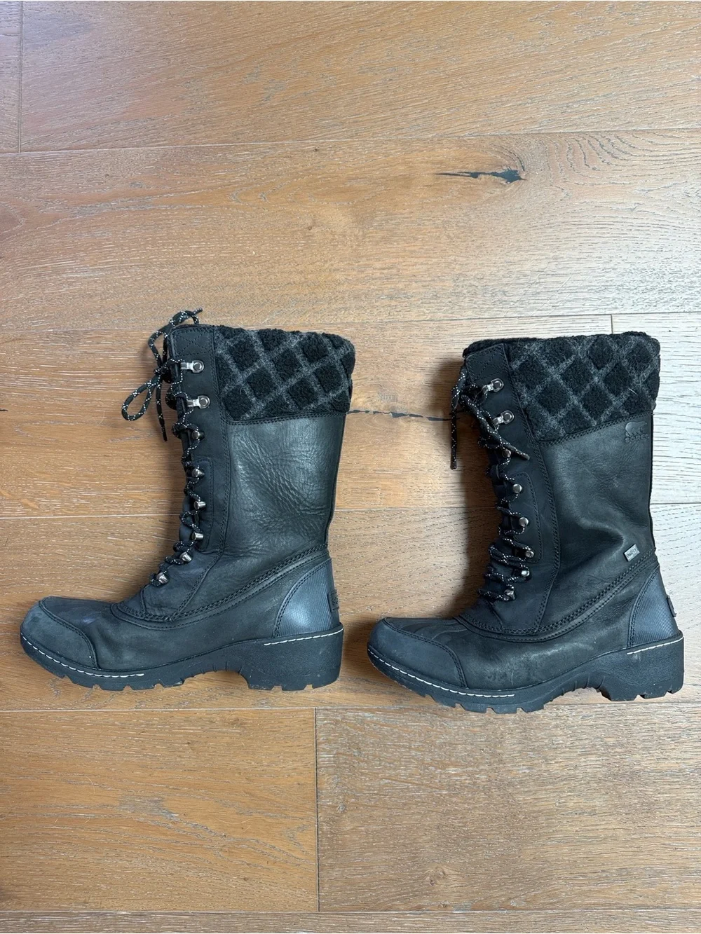 Sorel Black Lace-Up Insulated Winter Boots